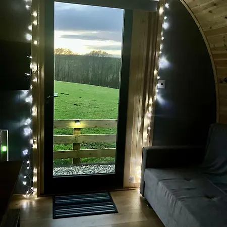 Cow Pasture Pod Hotel Whitby Exterior photo